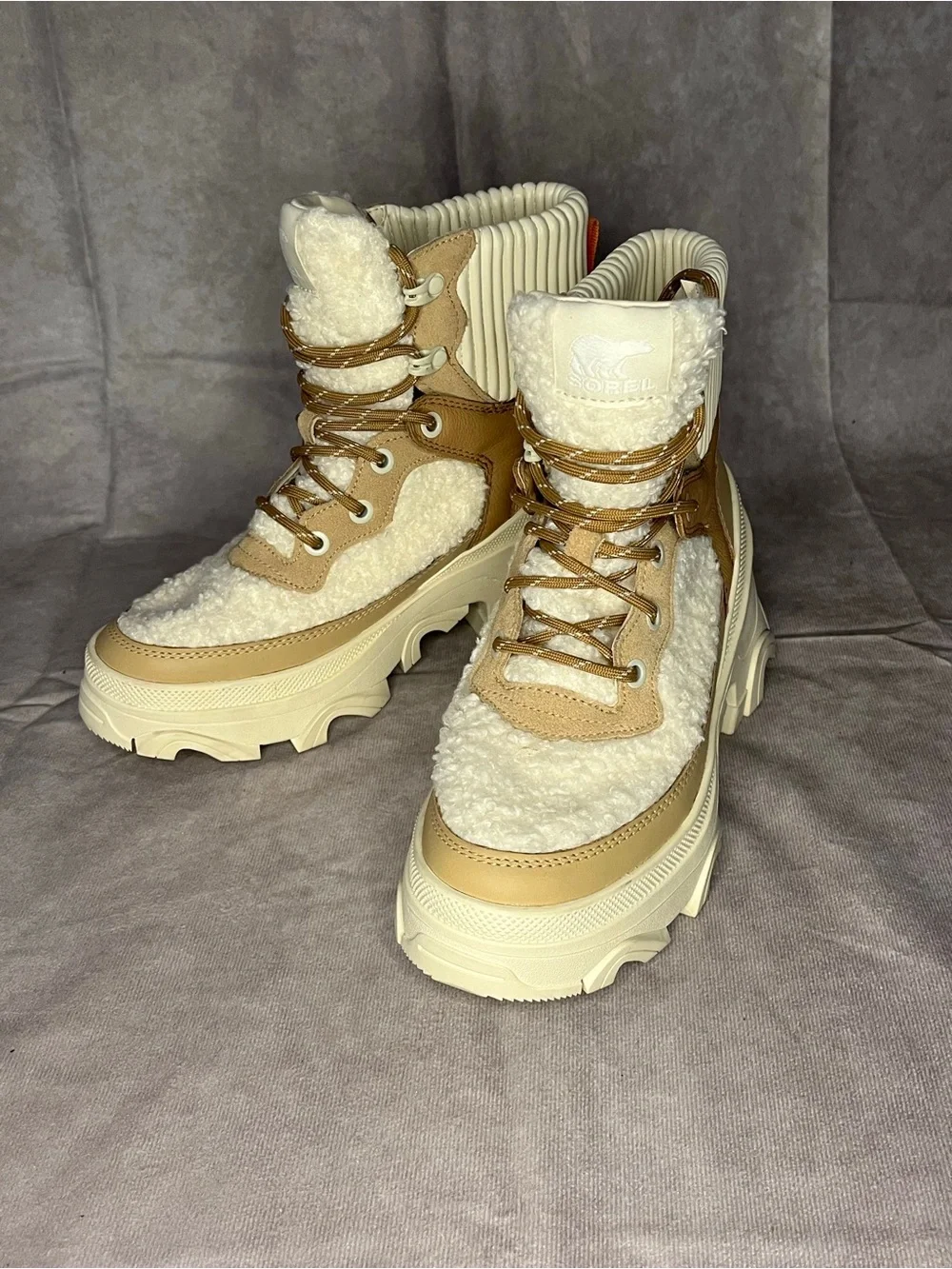 SOREL Kinetic Impact Conquest Plus Waterproof Boots 5.5